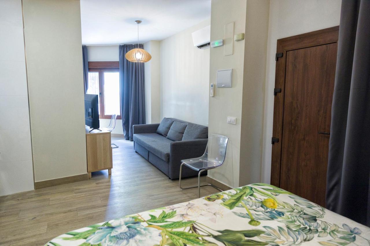 Apartamentos Onnight Malaga Ngoại thất bức ảnh