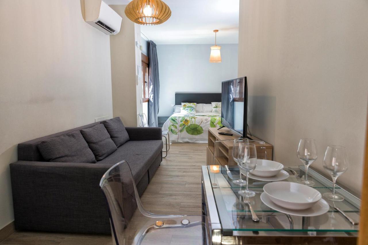 Apartamentos Onnight Malaga Ngoại thất bức ảnh